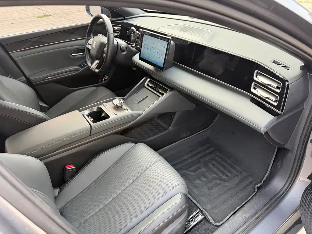 BYD Qin L — миниатюра 9