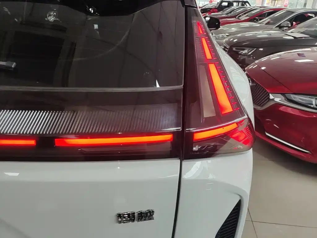 Geely Boyue — миниатюра 8