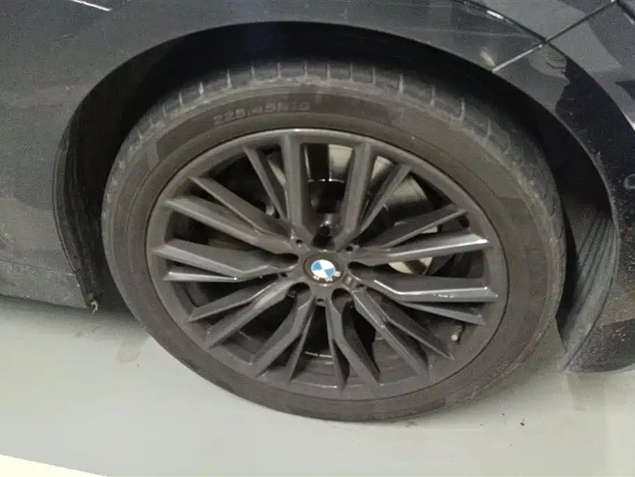 BMW 3 Series 3 2022 330i M Sport