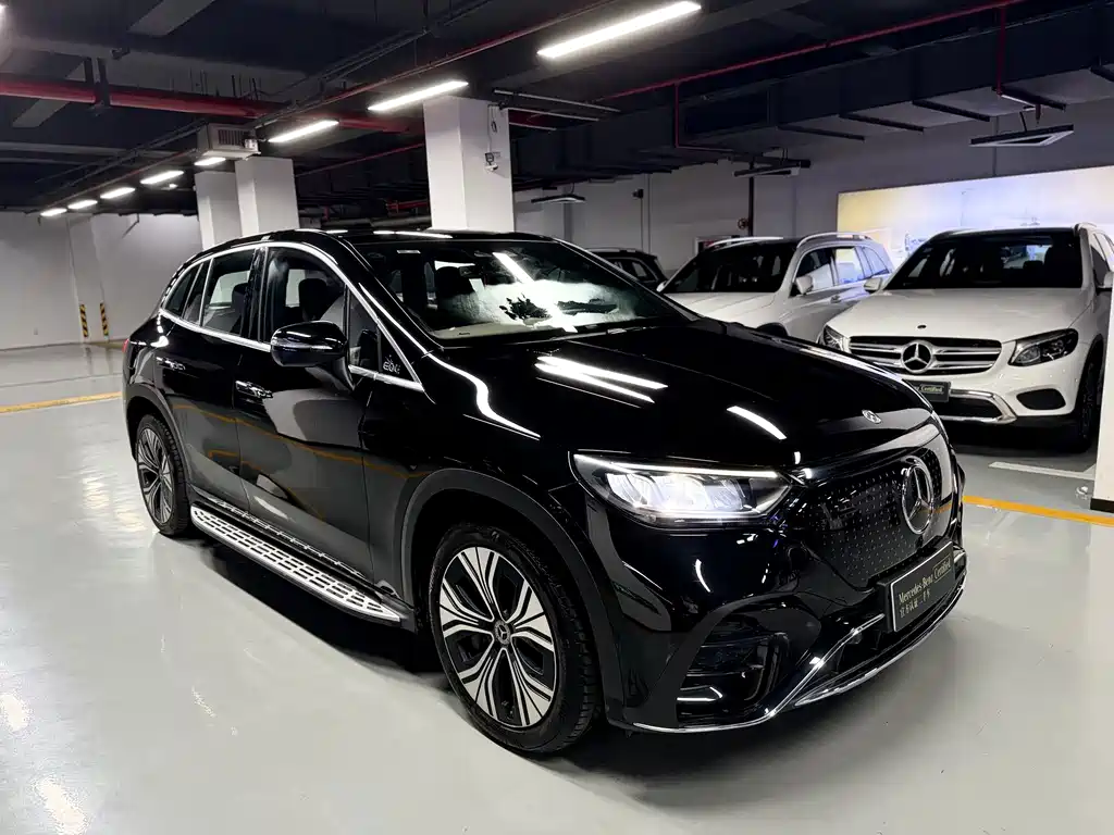 Mercedes-Benz EQE SUV — миниатюра 4