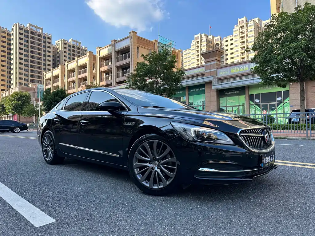 Buick LaCrosse — миниатюра 3