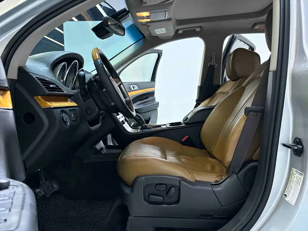 Lincoln MKT 3.5T EcoBoost AWD, фото 4