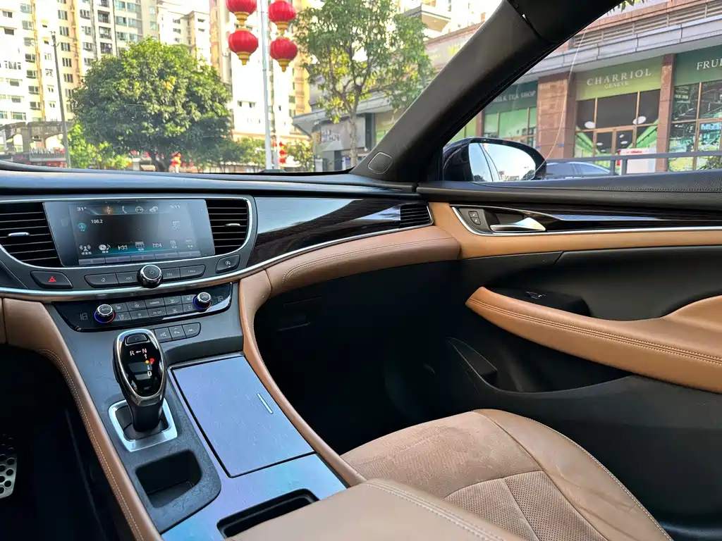Buick LaCrosse — миниатюра 27