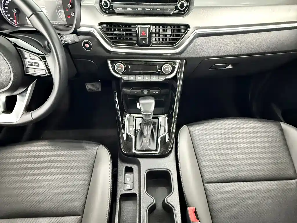 Kia Sportage — миниатюра 8
