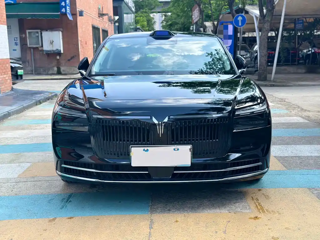VOYAH Passion L — миниатюра 2