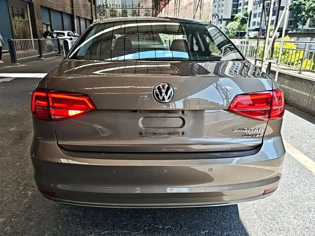 Volkswagen Sagitar — миниатюра 6