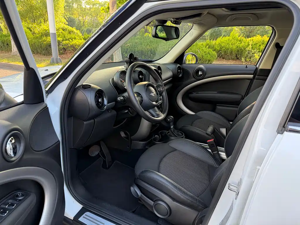 Mini Countryman 2014 1.6L COOPER Fun