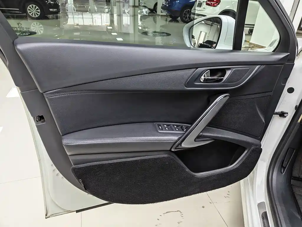 Peugeot 508 — миниатюра 13
