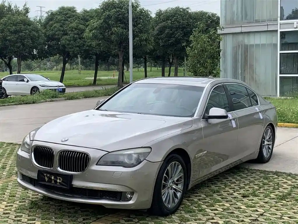 BMW 7 Series 2010