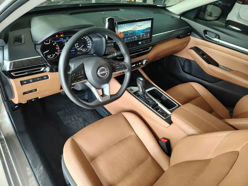 Nissan Teana — миниатюра 6