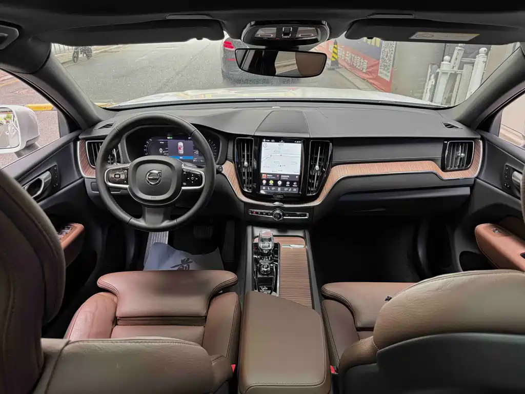 Volvo XC60 — миниатюра 14