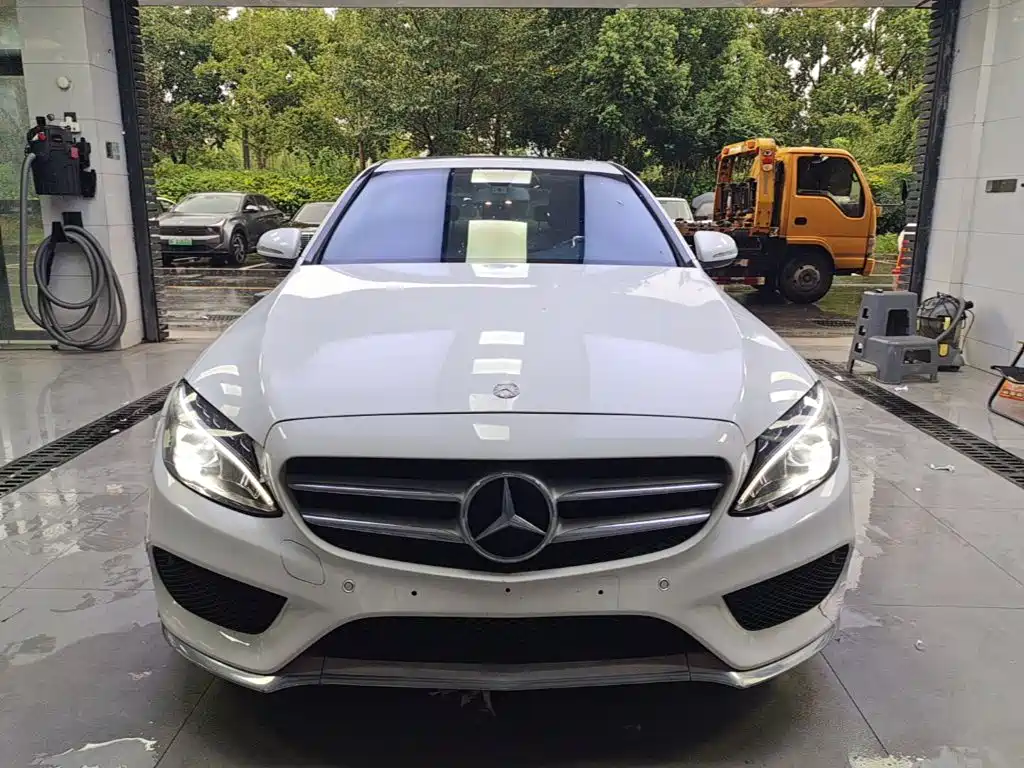Mercedes-Benz C-Class — миниатюра 3