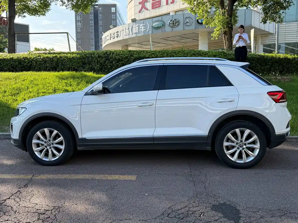 Volkswagen T-Roc — миниатюра 3