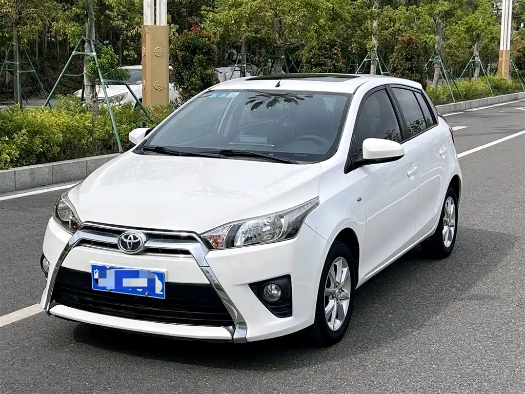 Toyota Yaris L 2016