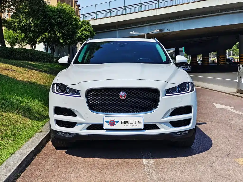 Jaguar F-PACE — миниатюра 2