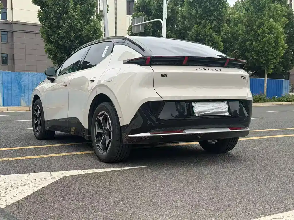 Lynk & Co Z20 2026 430km Pro