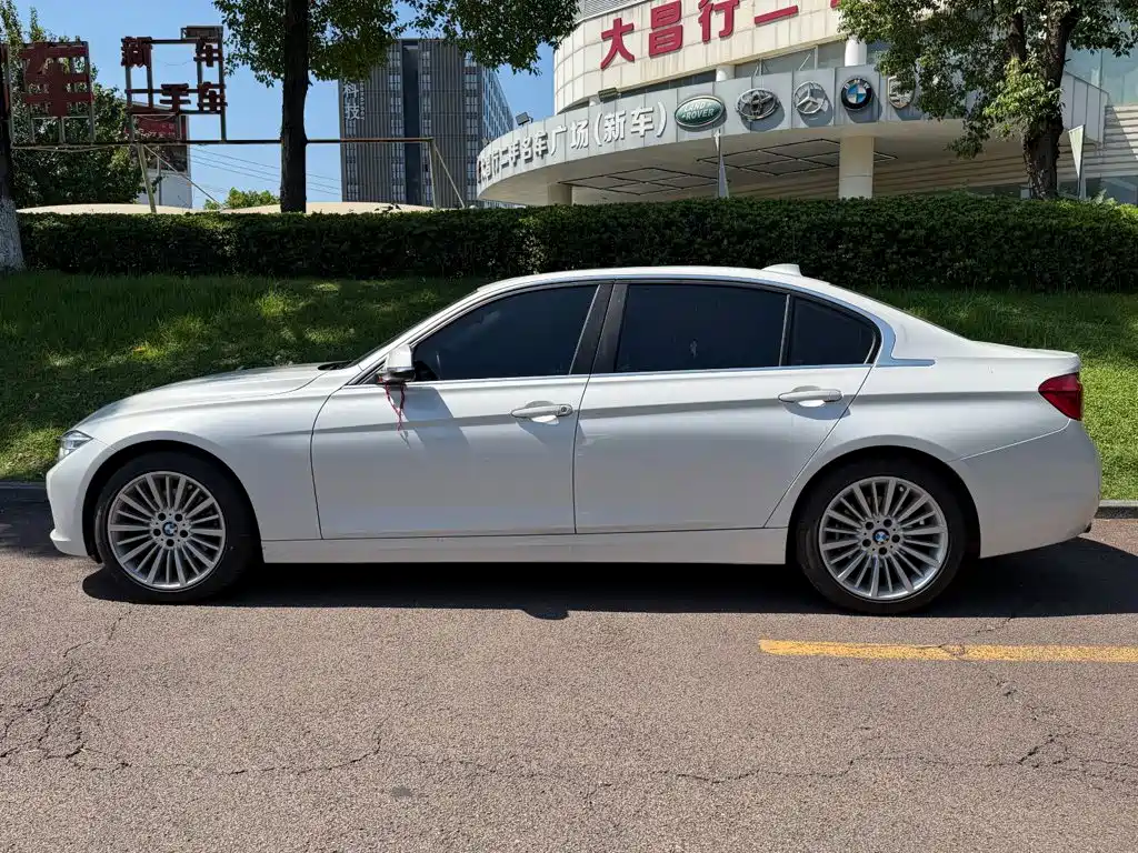 BMW 3 Series — миниатюра 3