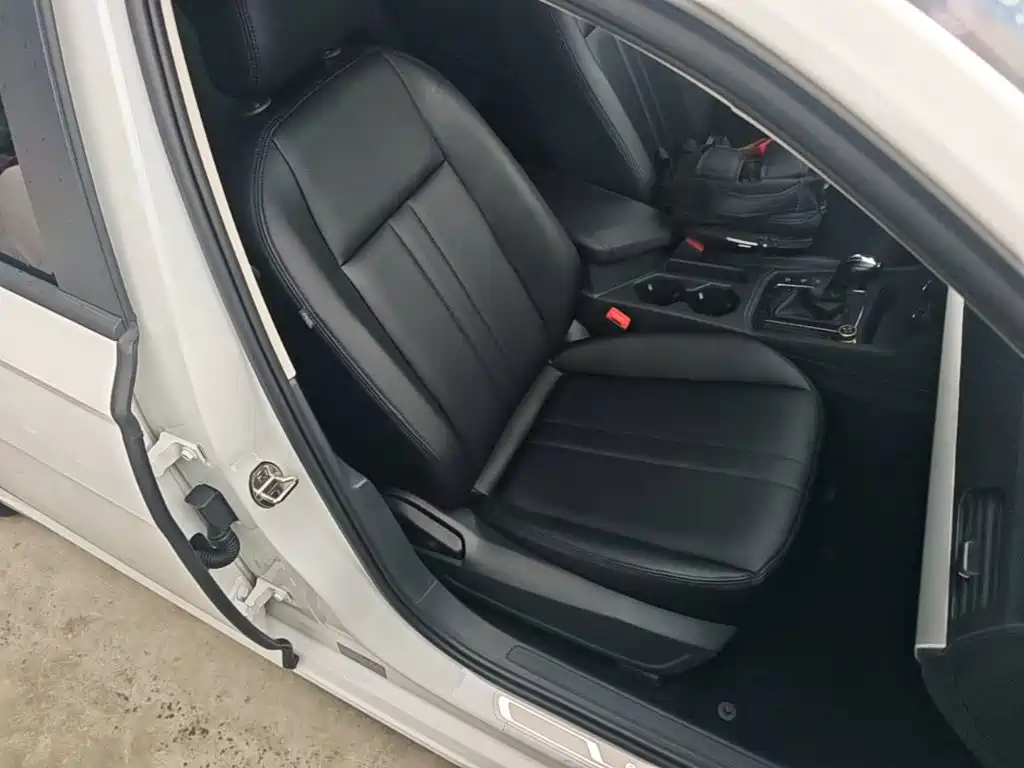 Volkswagen Lavida Pure Electric — миниатюра 25
