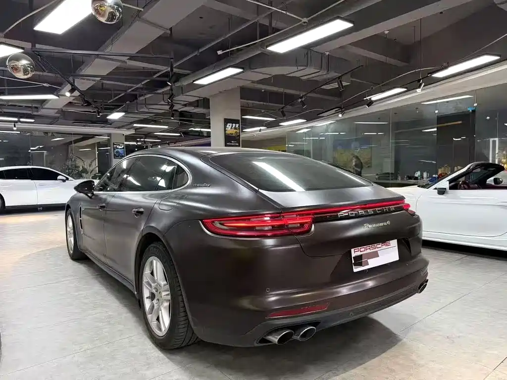 Porsche Panamera Hybrid — миниатюра 5