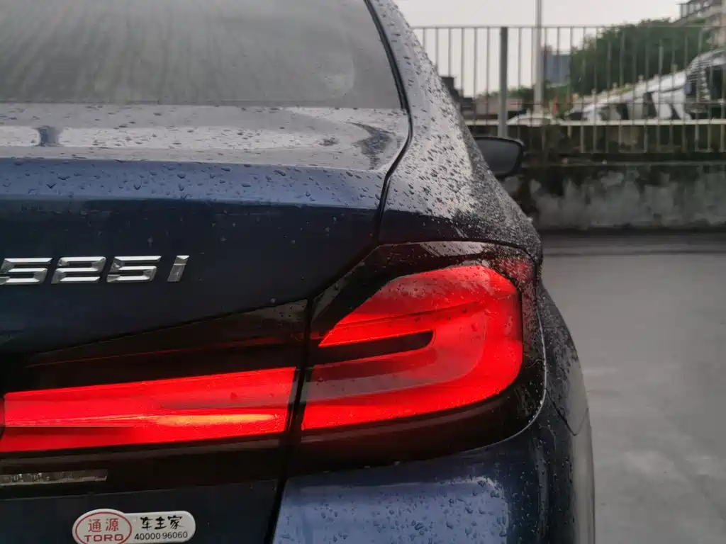BMW 5 Series (Import) — миниатюра 16