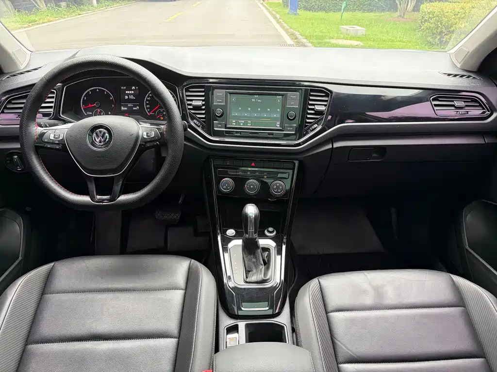 Volkswagen T-Roc — миниатюра 7