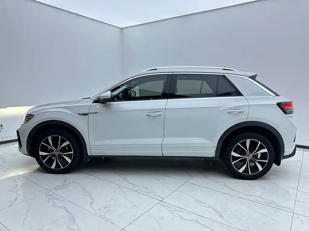 Volkswagen T-Roc 2024 300TSI DSG