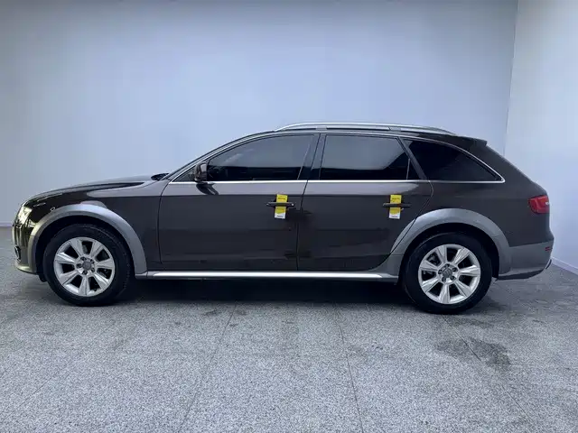 Audi A4 (Import) — миниатюра 11
