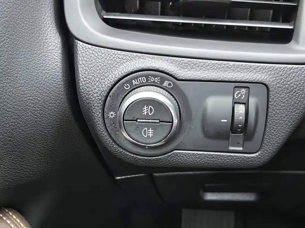 Buick Envision Plus — миниатюра 21