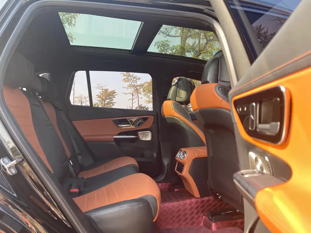 Mercedes-Benz GLC 2023 GLC 300 L 4MATIC Luxury 5 мест