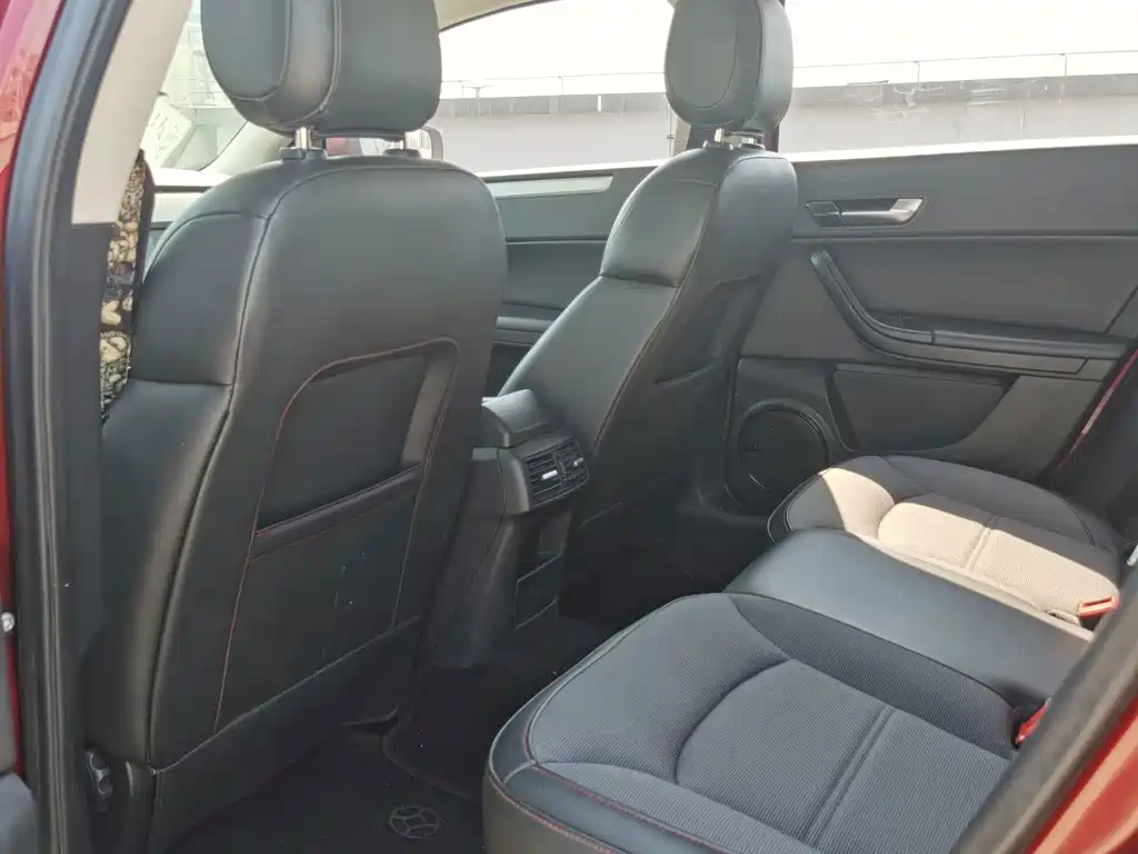 Qoros Qoros 3 — миниатюра 9