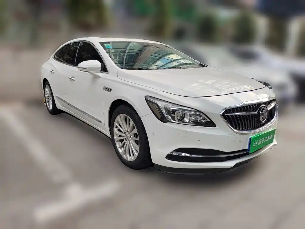 Buick LaCrosse — миниатюра 3