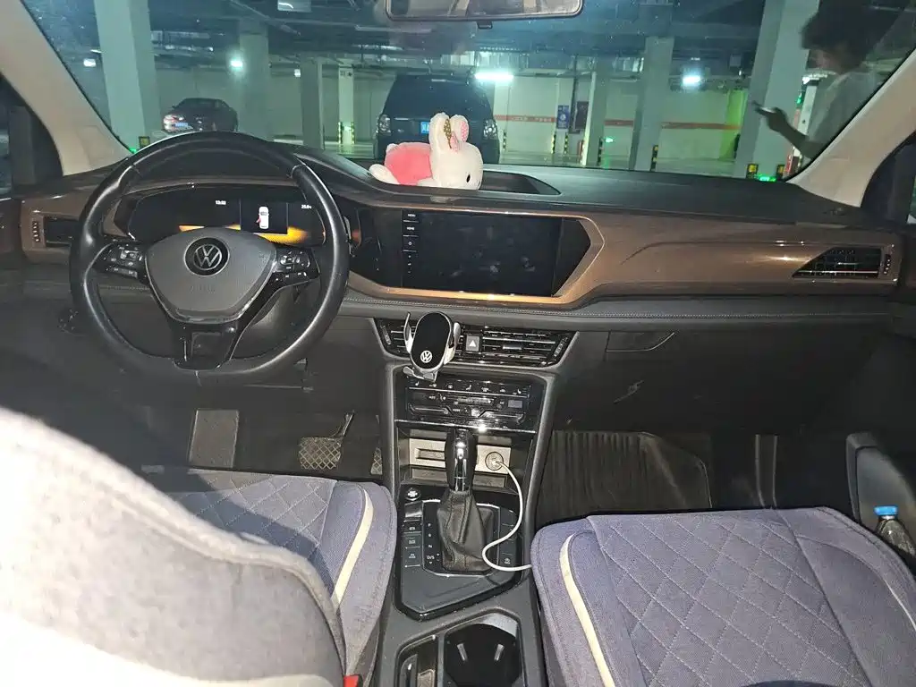 Volkswagen Tharu — миниатюра 10