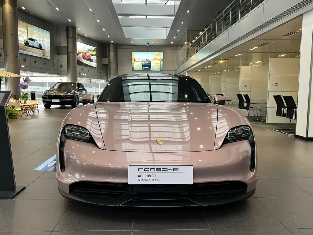 Porsche Taycan 2021