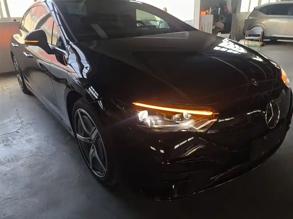 Mercedes-Benz EQE 2022 350