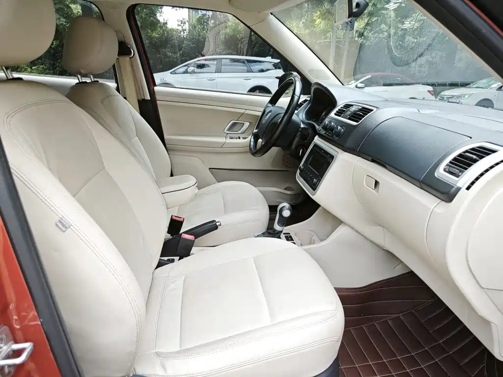 Skoda Fabia — миниатюра 19