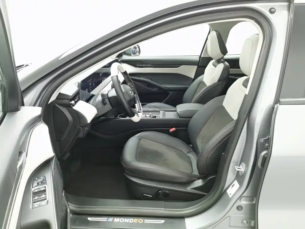 Ford Mondeo — миниатюра 10