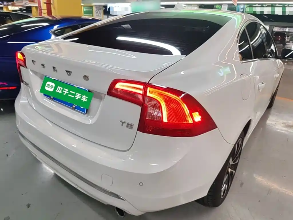 Volvo S60 — миниатюра 7