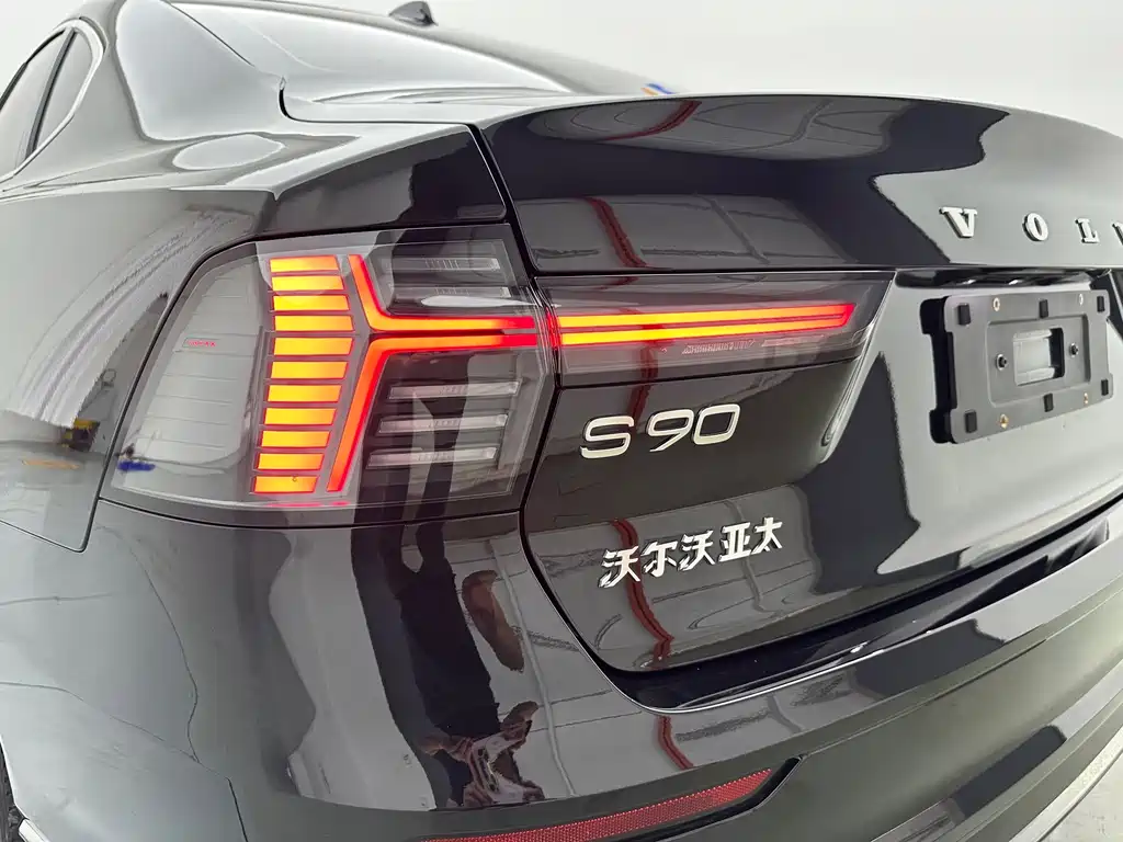Volvo S90 — миниатюра 50