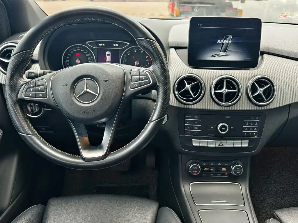 Mercedes-Benz B-Class — миниатюра 8