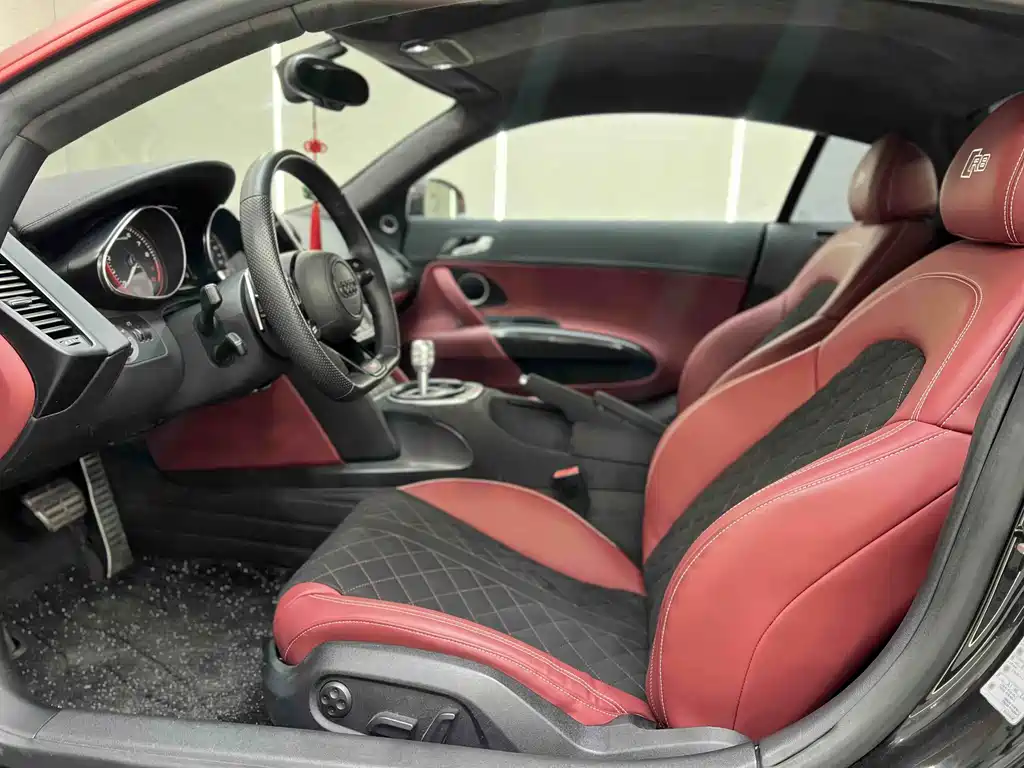Audi R8 — миниатюра 9