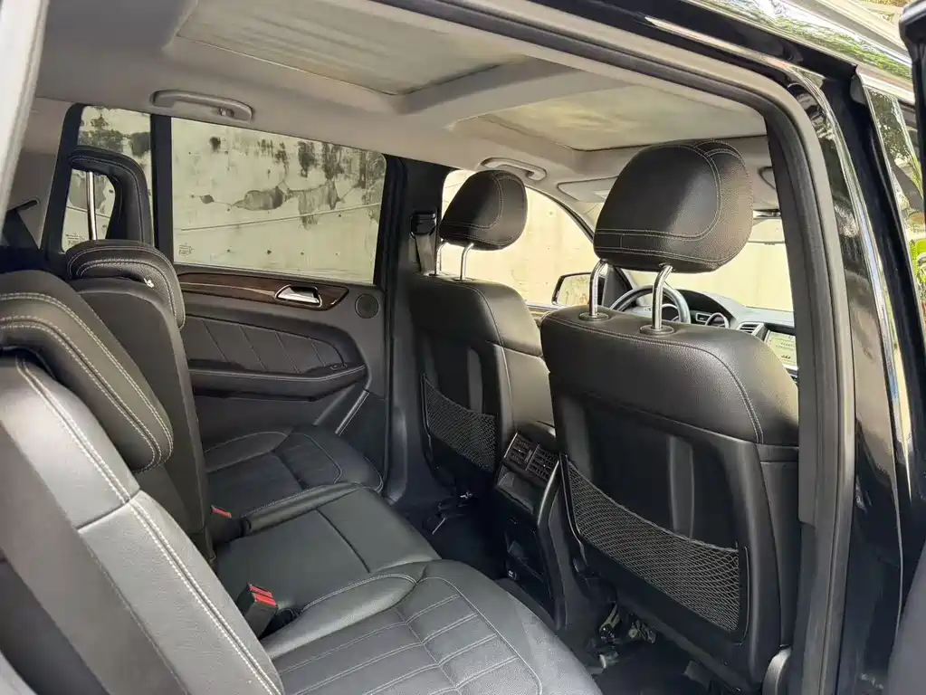 Mercedes-Benz GL-Class — миниатюра 12