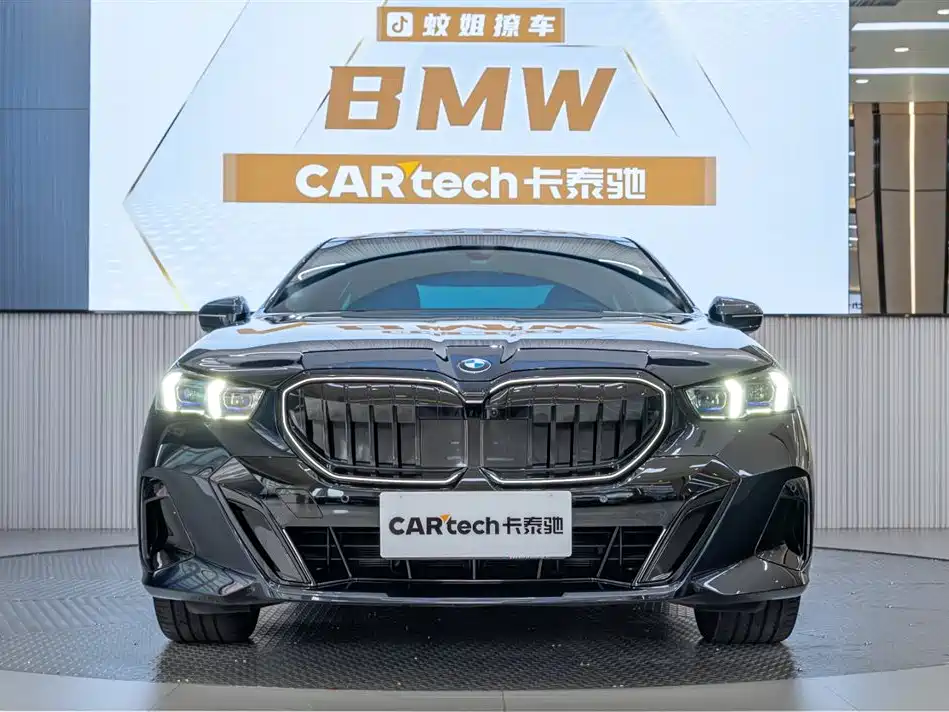 BMW 5 Series 2025