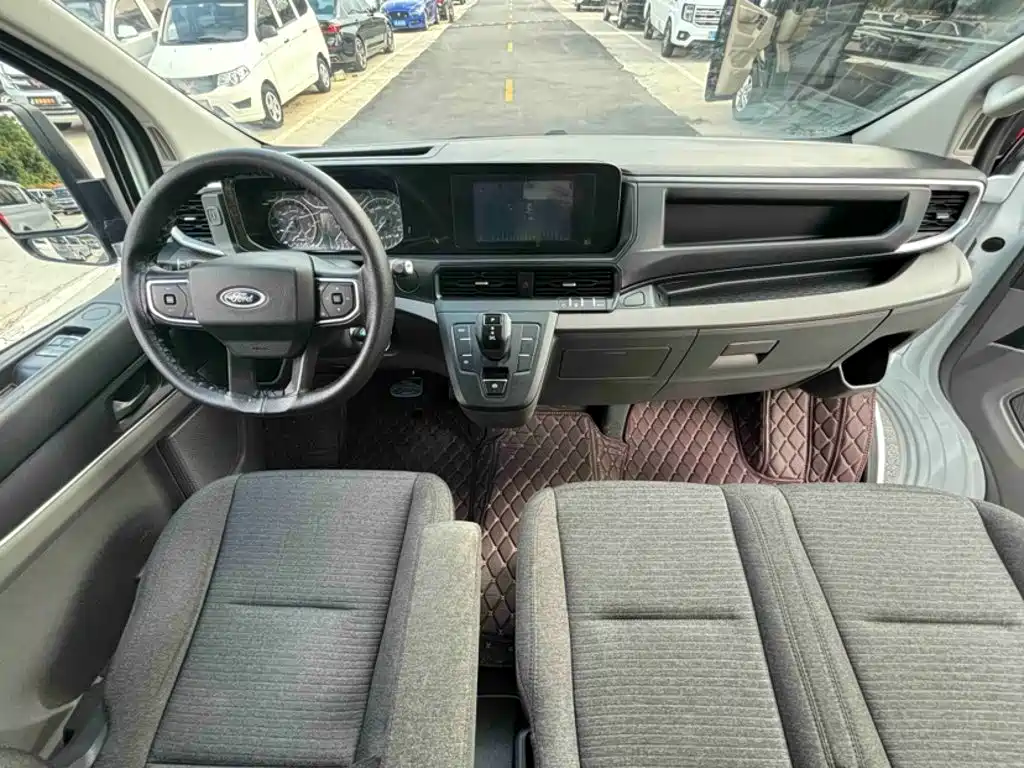 Ford Transit — миниатюра 11
