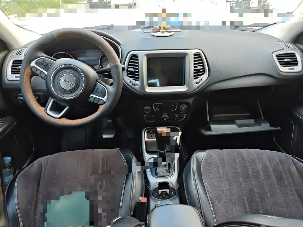 Jeep Compass — миниатюра 5