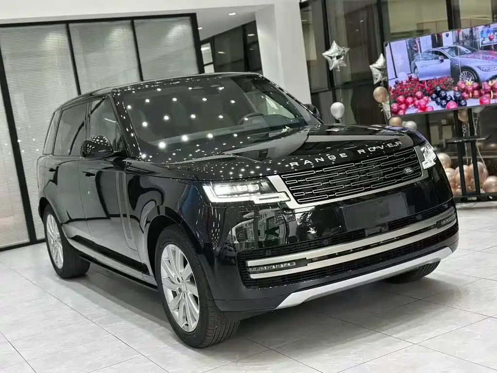 Land Rover Range Rover 2026 3.0 L6 400PS SE