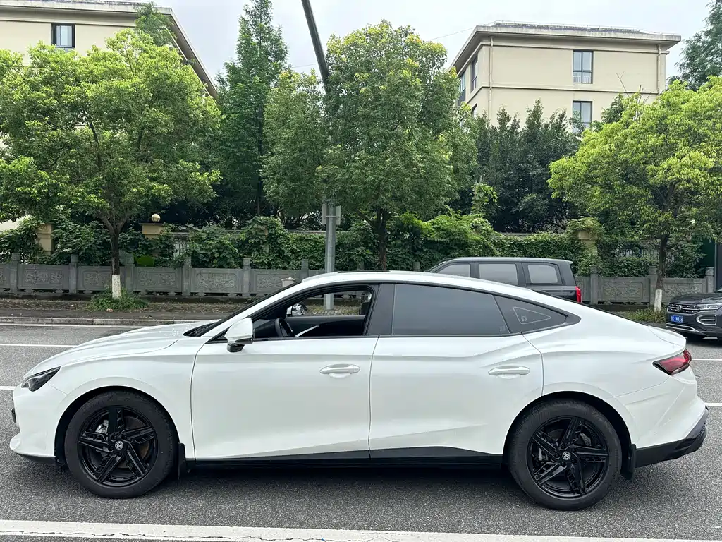 MG 7 2023 1.5T DCT