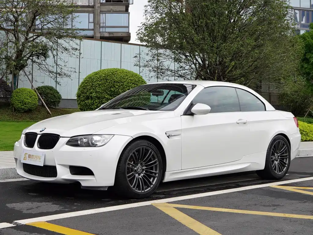BMW M3 2011
