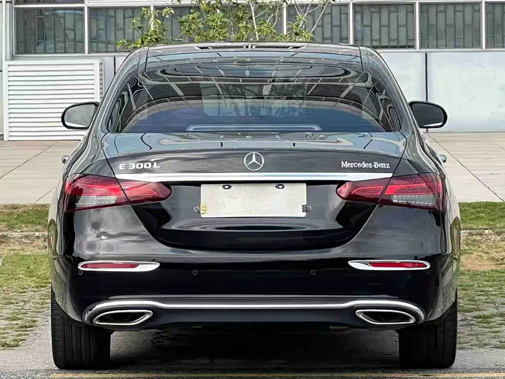 Mercedes-Benz E-Class E 2023 E 300 L Fashion