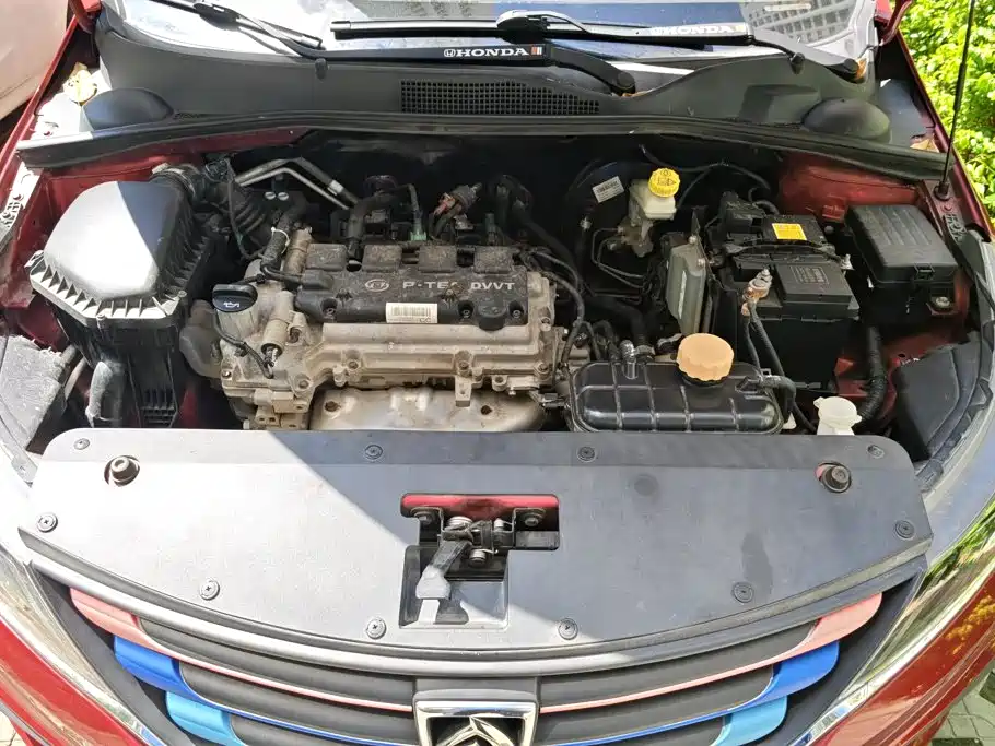 Baojun 310W — миниатюра 10