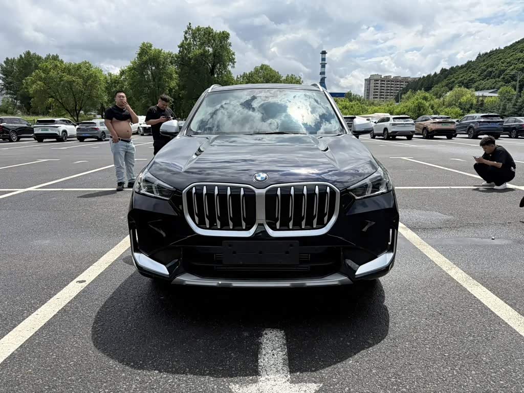 BMW X1 1.5 л 2023 г. Чёрный, пробег 36000 км